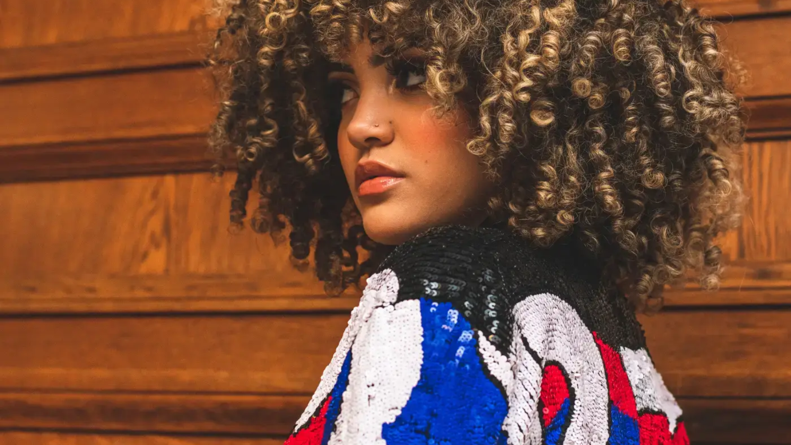 Qual escova utilizar em cabelo cacheado
